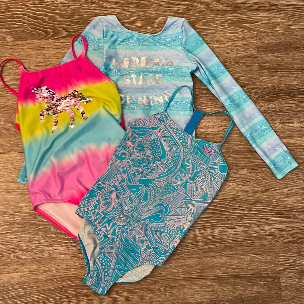 Lot of three girls bathing suits
